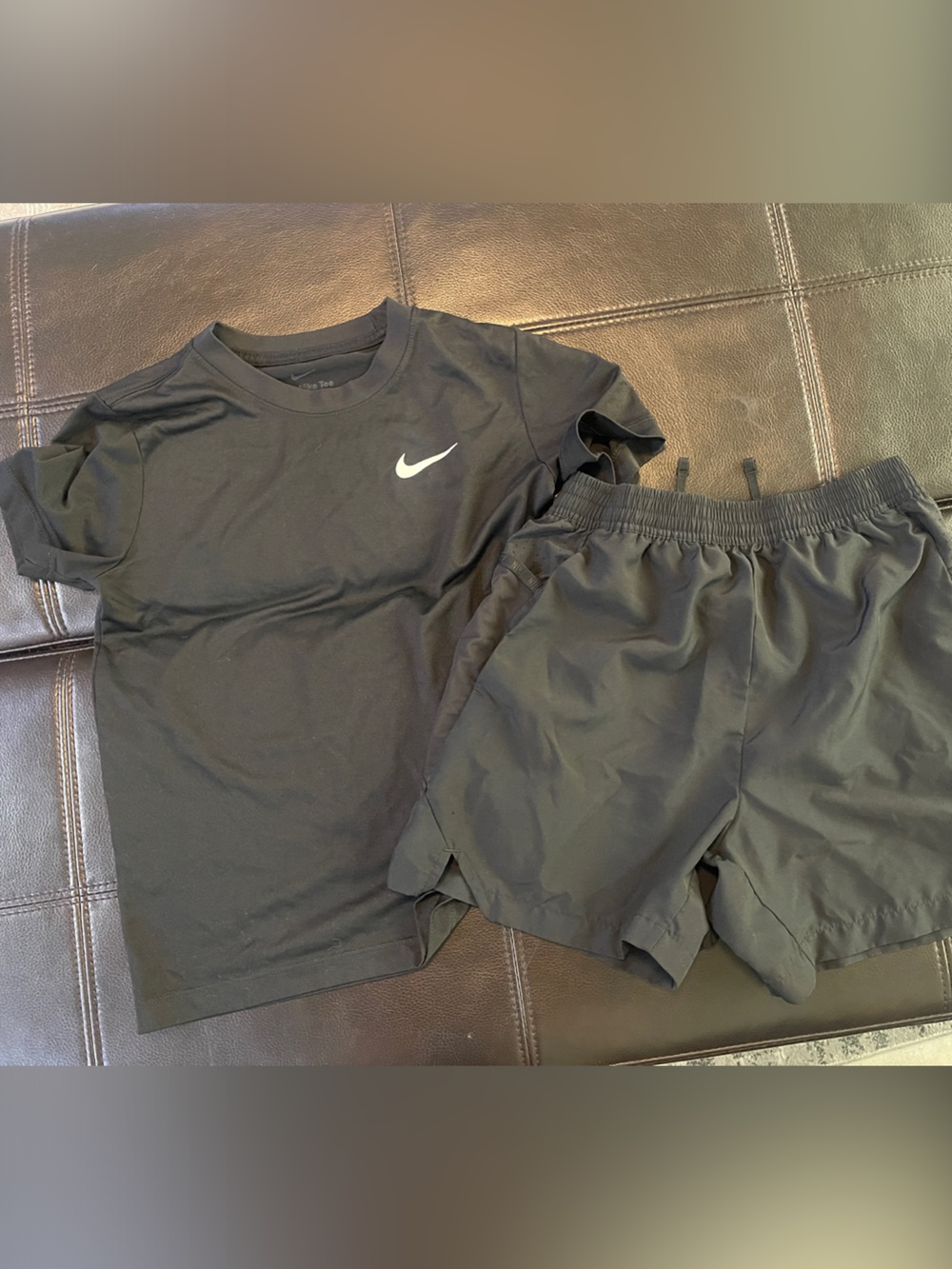 Nike Black boys Athletic Shorts M with athletic top S